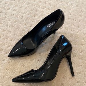 Black Patent Leather Pointed Toe Pump Michael Kors